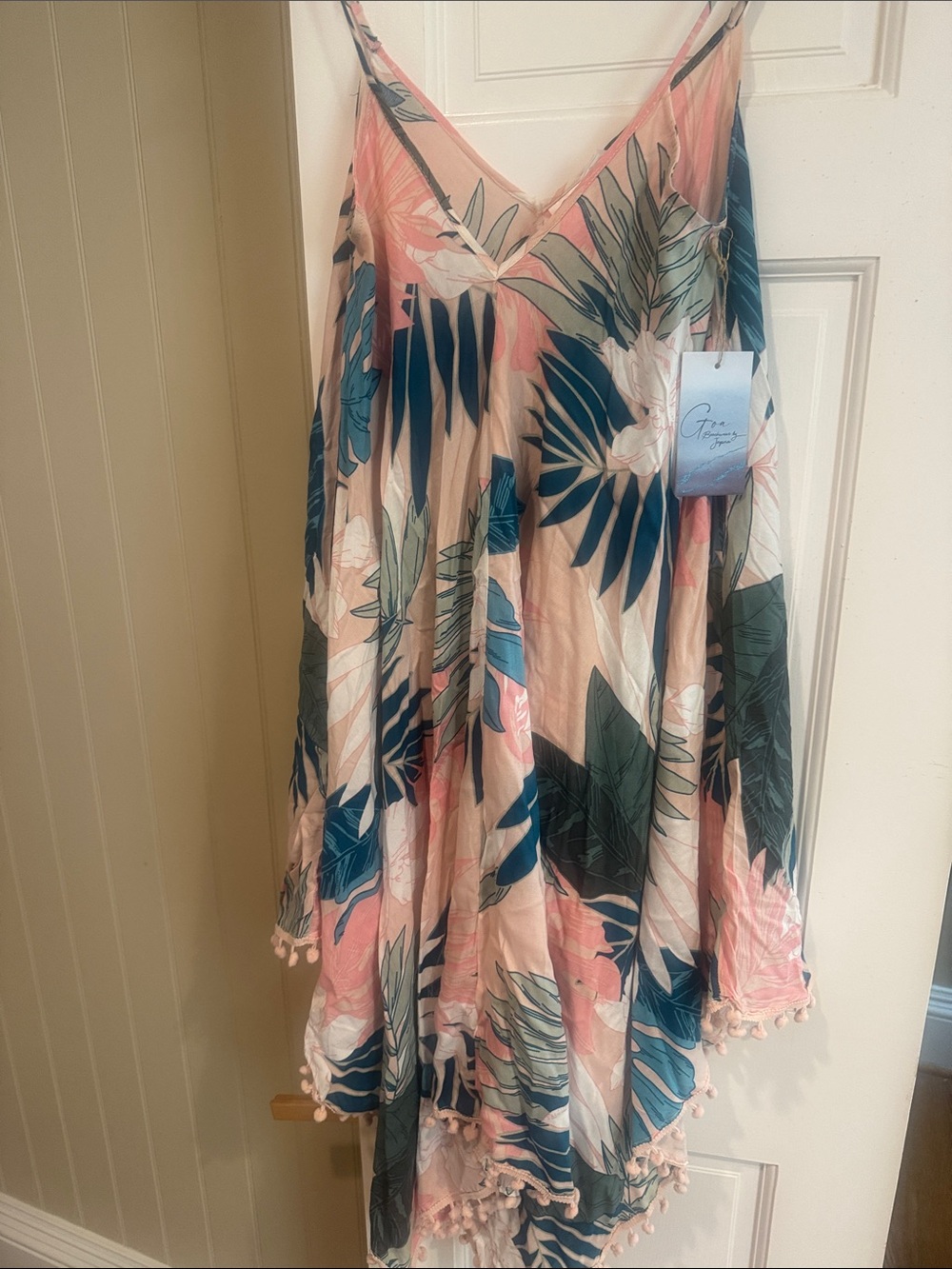 Japna Tropical Leaf Print Midi Dress in Pink, Teal, White